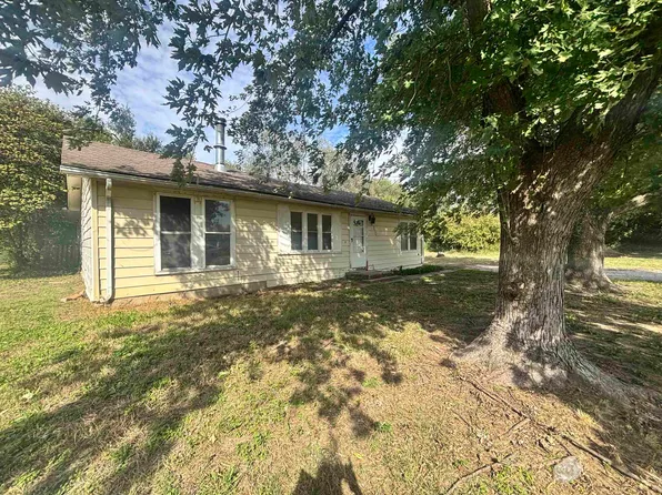 200 W Kirby St, Haysville, KS 67060