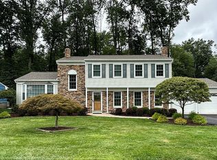 18 Normandy Dr, Parsippany, NJ 07054