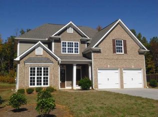 15 N Village Cres, Rydal, GA 30171