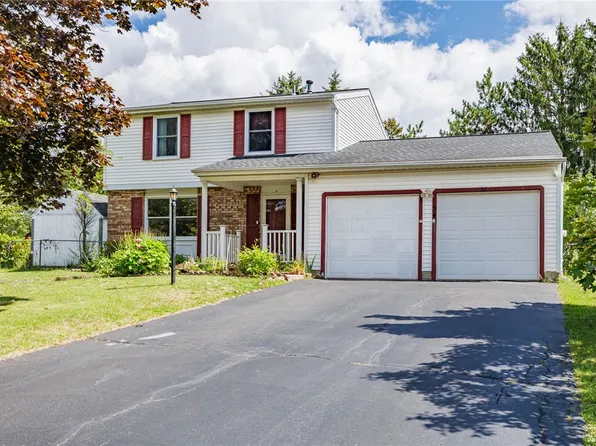 34 Prairie Trl, West Henrietta, NY 14586