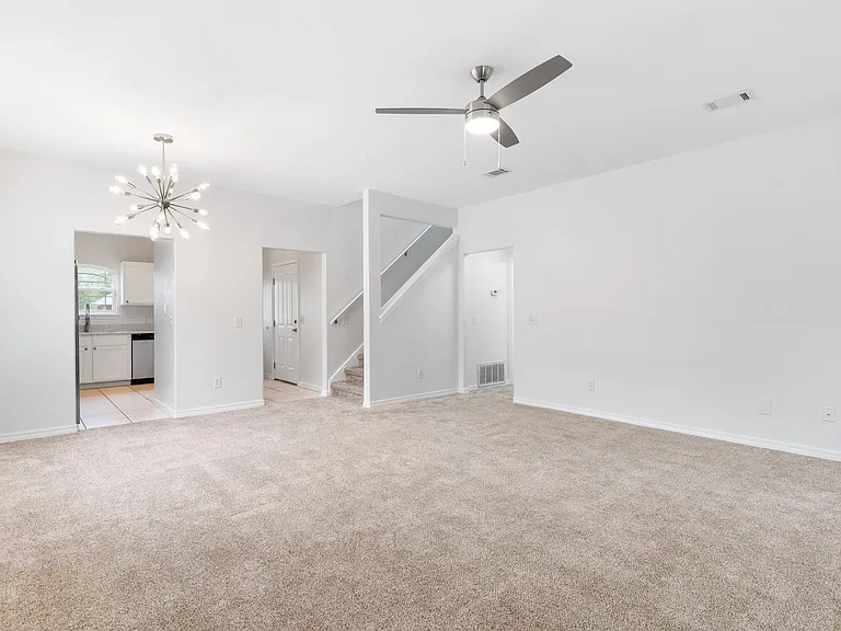 2031 Presidio St #2031 — Photo 6