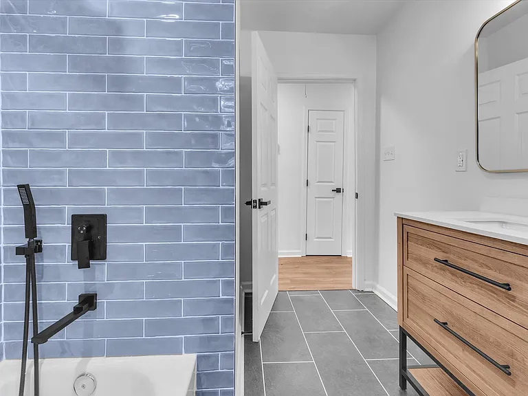 382 Josephine St — Photo 22