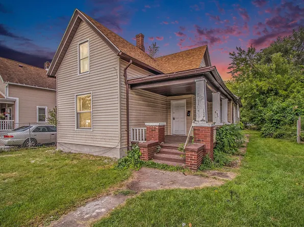 819 Pulaski St, South Bend, IN 46619