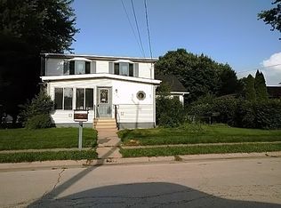 130 S Lawrence St, Cherry Valley, IL 61016