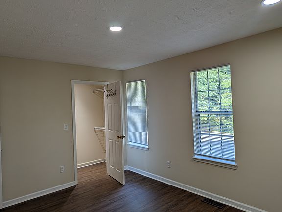 4th image of 3561 Ashley Station Dr SW