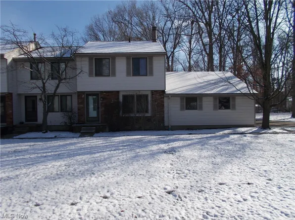 10125 Driftwood Cv APT A, Reminderville, OH 44202