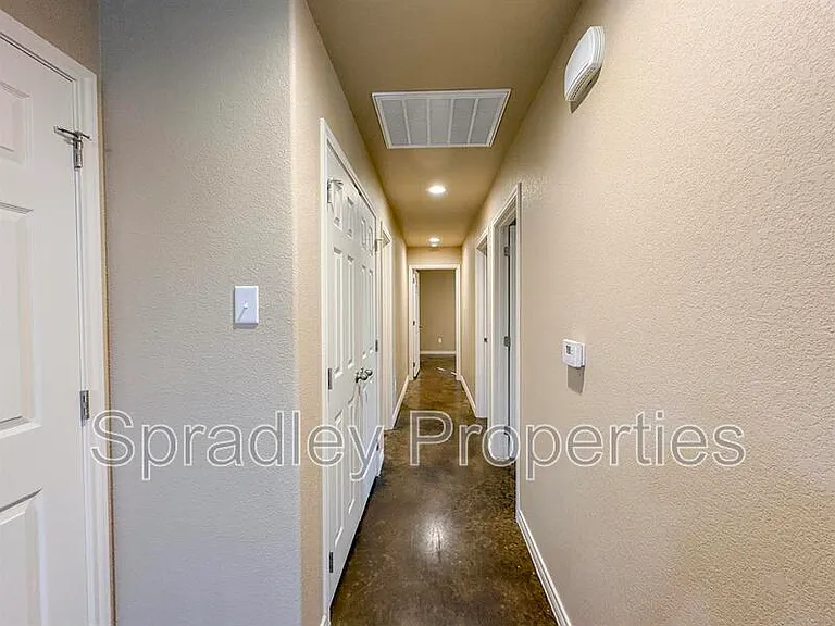 912B Mason Dr — Photo 6