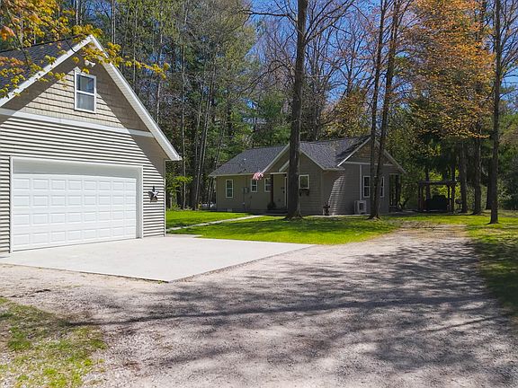 2nd image of 5936 S Rapids Rd