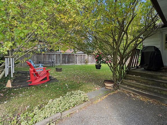 5th image of 3050 Ebony St