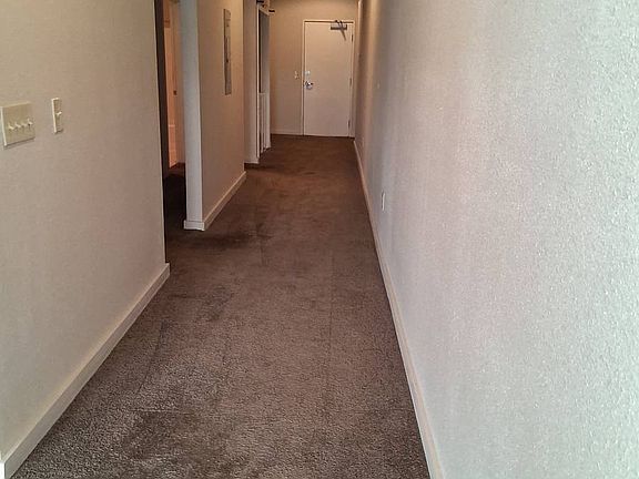 5th image of 216 N 4th St APT 401