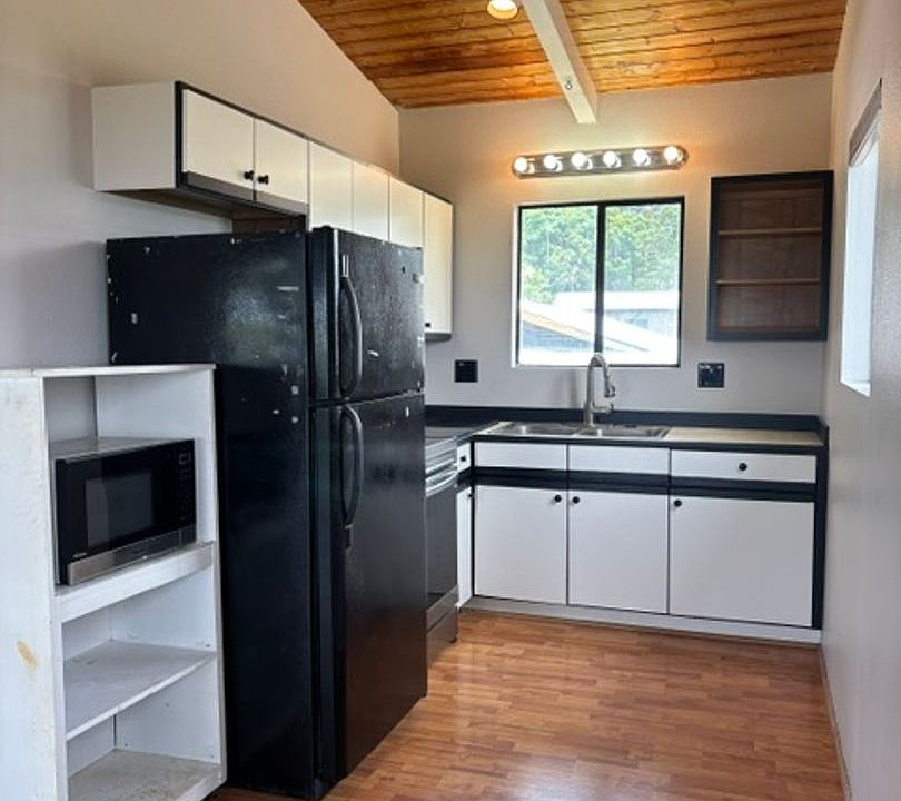 1st image of 75-177 Kalani St #93C627540