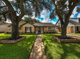 9319 Roos Rd, Houston, TX 77036