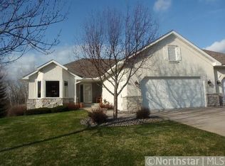 2643 Parkview Dr, White Bear Township, MN 55110