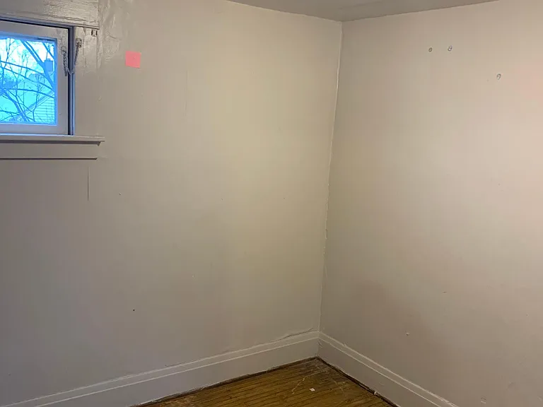 482 Lisbon Ave — Photo 3
