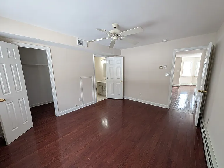 416 Main St #I — Photo 10