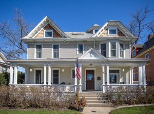 1941 Selby Ave, Saint Paul, MN 55104