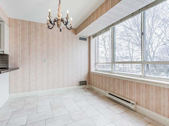 5th image of 2900 Yonge St #602