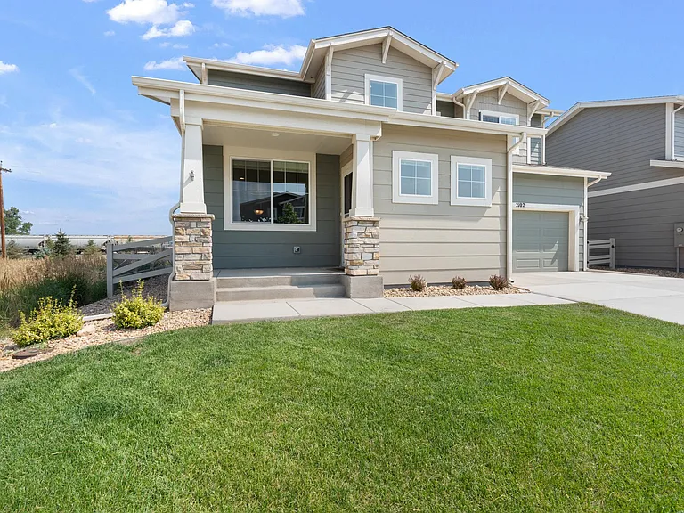 2102 Lager St — Photo 1