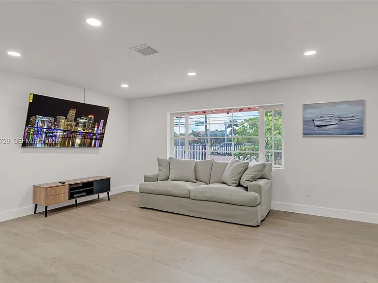 3325 SW 127th Ave — Photo 20