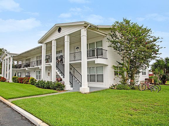 5th image of 3751 S Hopkins Ave APT 3-B