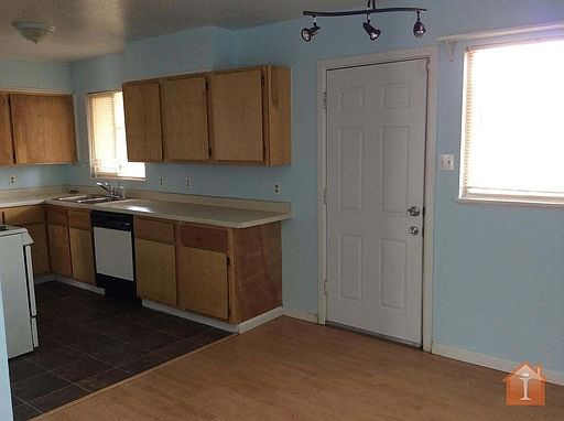 2nd image of 2101 N Western Ave