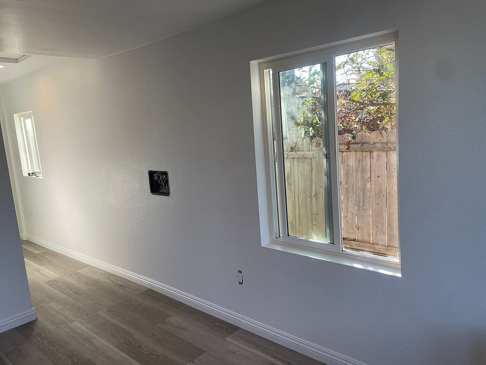 1st image of 4039 National Ave