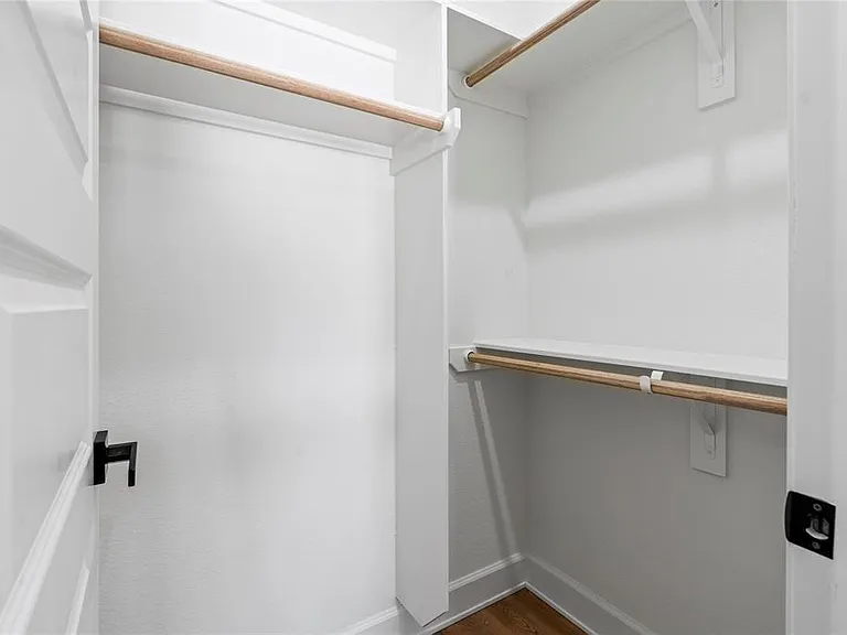 6321 Foster St — Photo 17