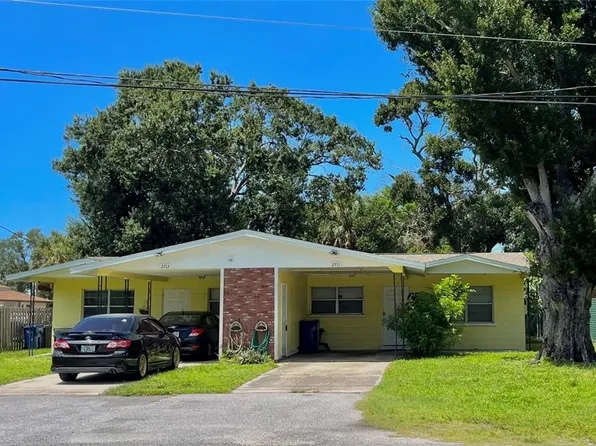 2711-2713 47th Ave W, Bradenton, FL 34207