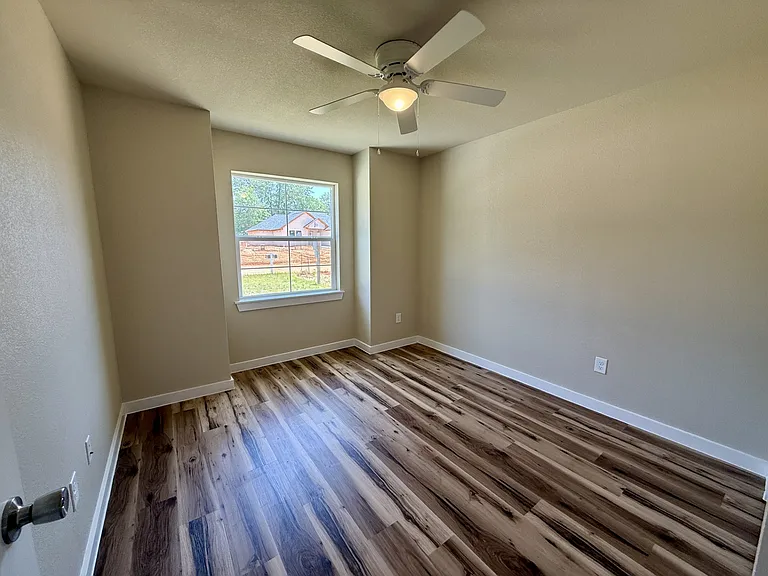 116 Village Pl — Photo 7