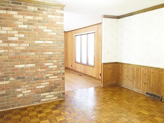 4th image of 805 Brentwood Way
