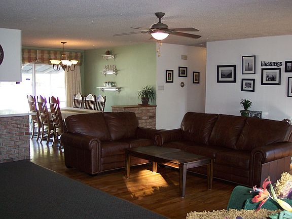 2nd image of 1235 Tanglewood Dr