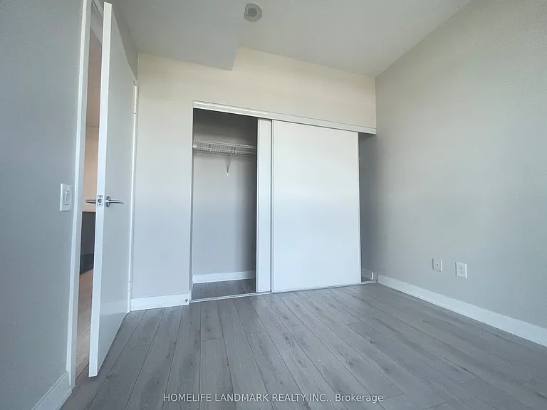 19 Singer Ct #Penthouse 11 — Photo 11