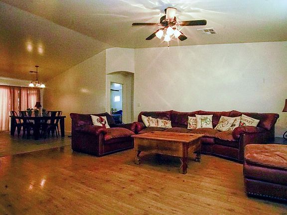 4th image of 36110 W Jessica Ln