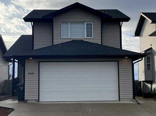 260 N Sierra Dr SW, Medicine Hat, AB T1B4W8