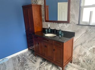 1925 Odell Cir, Vista, CA 92084