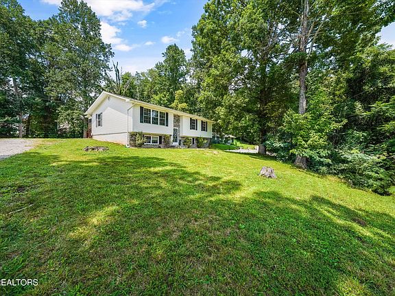 2nd image of 175 Henderson Ln