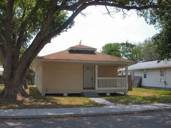 725 26th Ave W, Bradenton, FL 34205