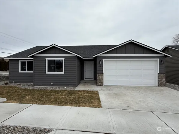 15 Salmon Drive, Wenatchee, WA 98801