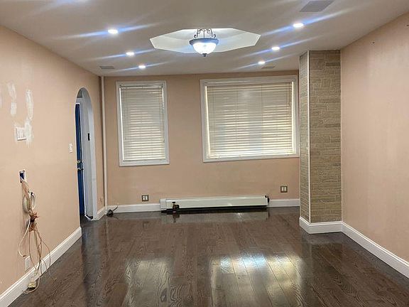 2nd image of 602 Baker Ave APT 1