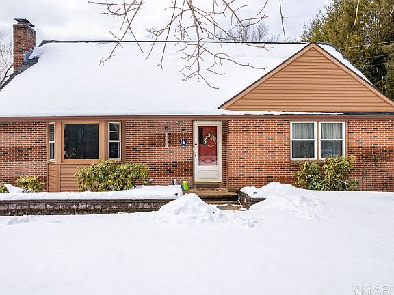 2nd image of 160 Flanders Road