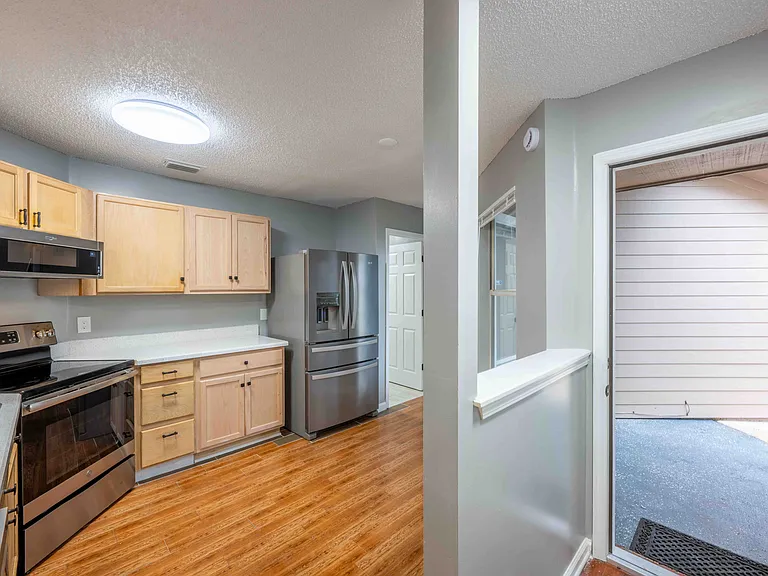 2645 Sam Houston Pl — Photo 13