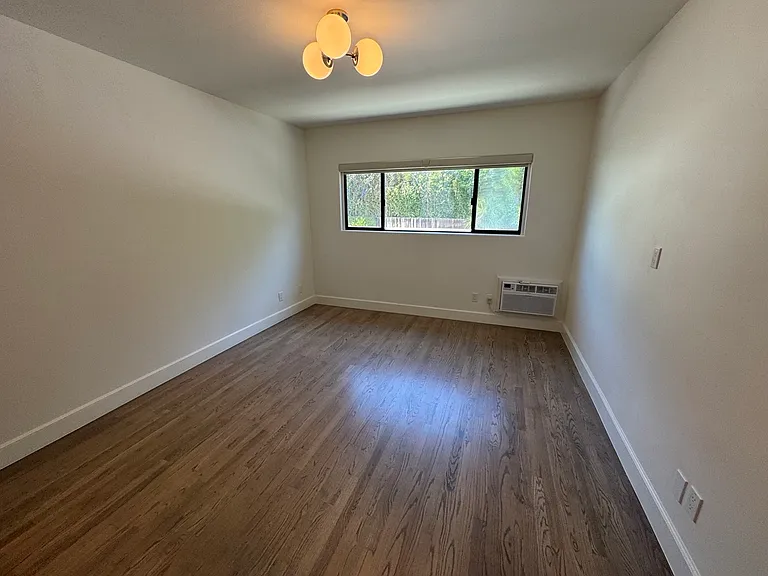 6345 Primrose Ave #10 — Photo 50
