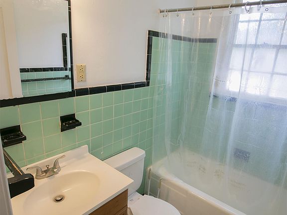5th image of 46 W 11th St APT 4