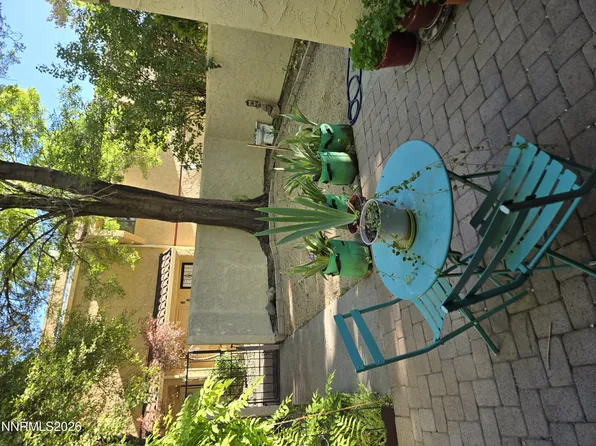 8790 Dixon Ln, Reno, NV 89511