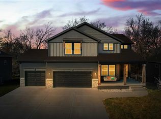 10420 N Donnelly Ave, Kansas City, MO 64156