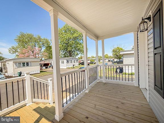 4th image of 3402 Clayton Dr