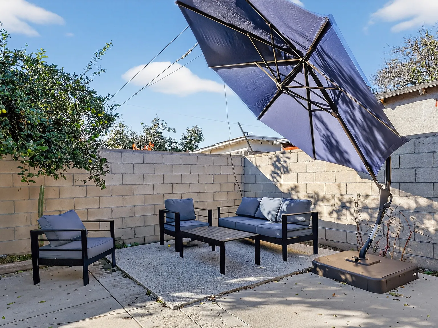 Studio, 250 sqft, $2,492 — Photo 4