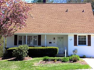 27 Caraway Rd, Reisterstown, MD 21136