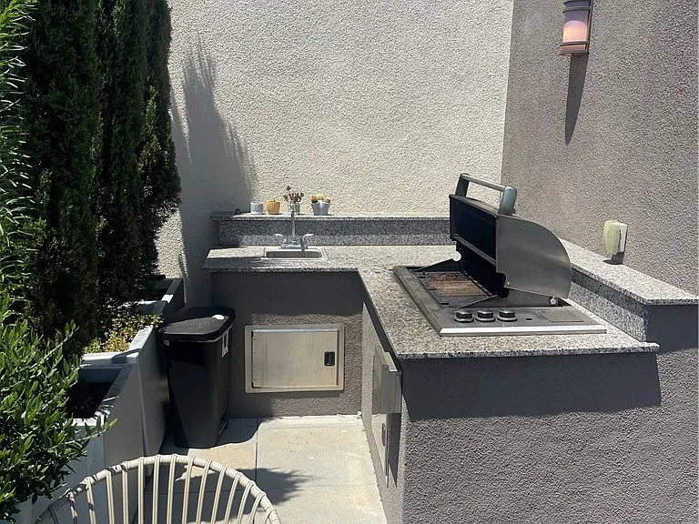 612 E Carson St #209 — Photo 22