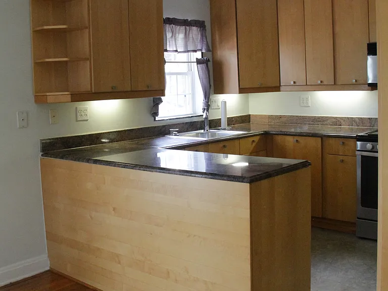 6107 Maylane Dr — Photo 24
